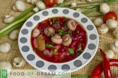 Rote-Bete-Suppe mit Hühnchen und Champignons