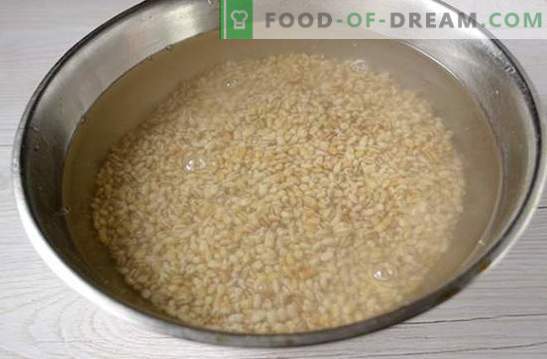 Korn med svamp i en långsam spis: Lenten skålen. Snabbt och mycket enkelt: ett fotoprecept för att bygga med svamp