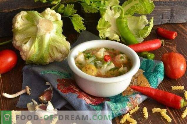 Vegetarisk soppa med blomkål