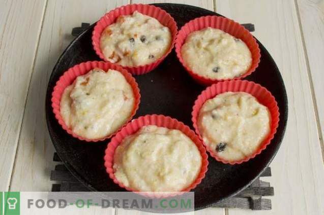 Muffins van cottage cheese met kardemom en gekonfijt fruit
