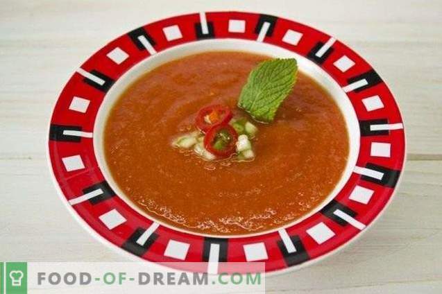 Gazpacho - kallt tomatsoppa