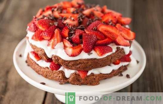 Hemlagad jordgubbskaka - Recept för nybörjare. Hur man bager en hemlagad tårta med jordgubbar: kex eller choklad