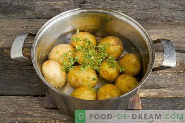 Nya potatisar, rostade i en panna