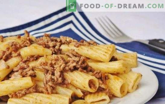 Vad är marinpasta skiljer sig från enkel pasta med kött?