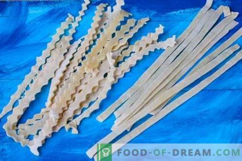 Hemlagad nudlar - ett unikt sätt att spara på köpt pasta