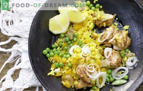 Paella med kyckling - hemligheterna hos en gourmetmaträtt. Vi kompletterar kycklingpaella med skaldjur, bönor, grönsaker