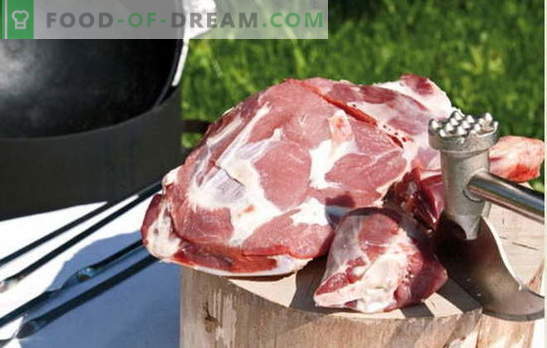 De bästa recepten för att laga doftande kött i en kittel, hemligheterna att tillsätta kryddor. Kött i en kittel: fläsk, lamm, lamm