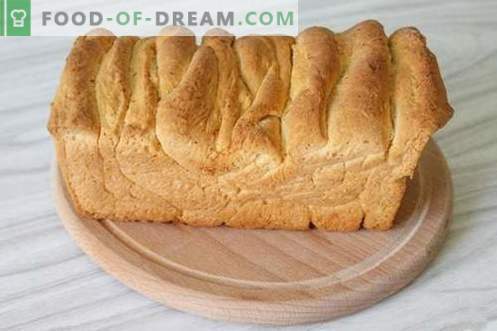 Vi bager hem ett unikt italienskt bröd med smör. Perfekt för smörgåsar och rostat bröd!