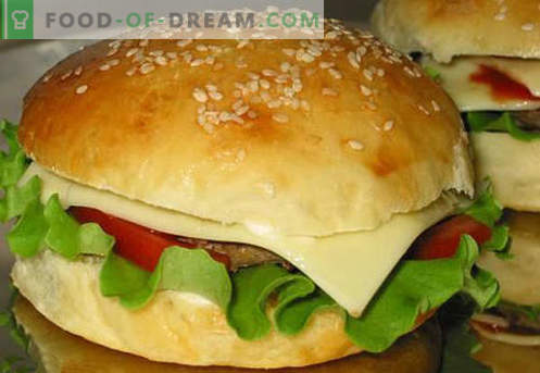 Hamburgeriniai bandelės yra geriausi receptai. Kaip tinkamai ir skaniai virti mėsainių bandelės