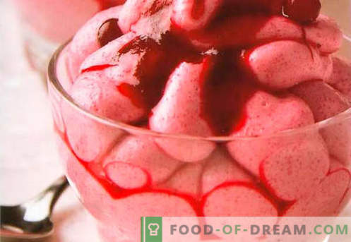 Tranbärsmousse - de bästa recepten. Hur rätt och välsmakande kock tranbärsmousse.
