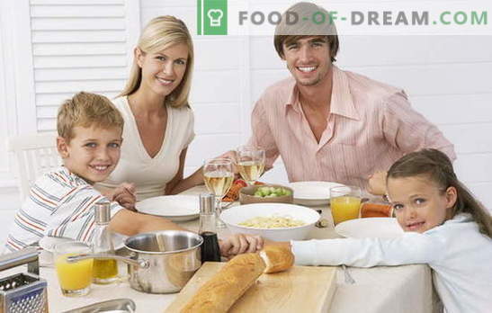 En enkel snabb middag är en möjlighet att snabbt och gott mata en familj. Hur man lagar en enkel middag med brådska