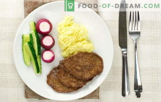 Chicken liver cutlets - de är mest anbud! Matlagning av kycklingleverkoteletter med semolina, mjöl, bröd, grönsaker, ris, svamp