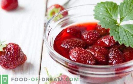 Jordgubbar i sin egen juice för vintern: hur man bevarar arom och smak av bären. Recept för konservering jordgubbar i sin egen juice för vintern
