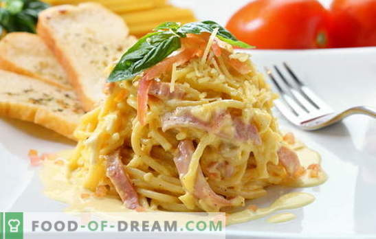Spaghetti carbonara - de luktar som Italien! Spaghetti carbonara recept med bacon, svamp, skinka, kyckling, räkor